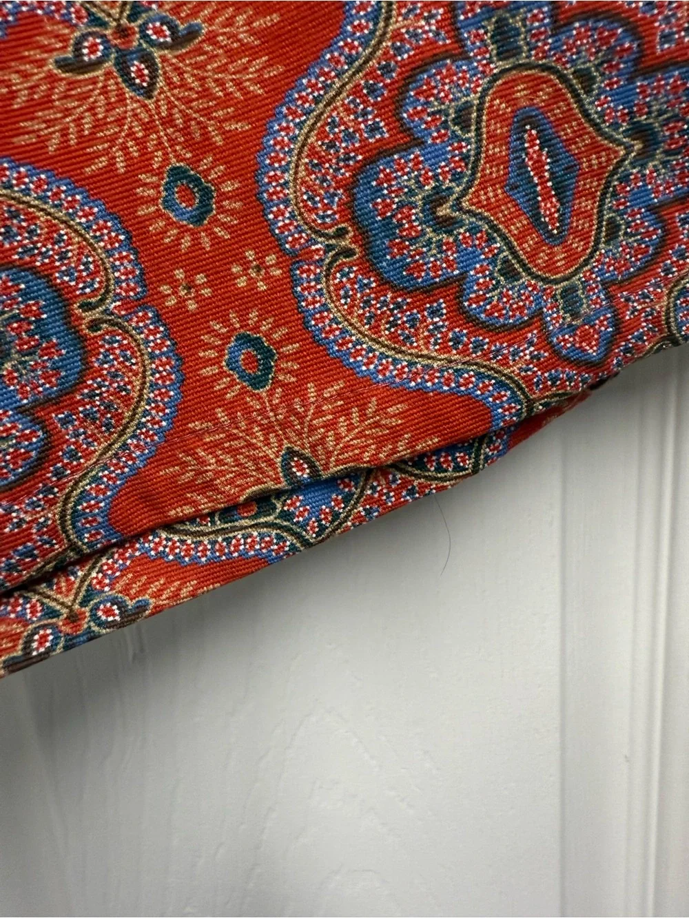 J. McLaughlin Men’s Blue Label with Paisley Detail Orange and Blue